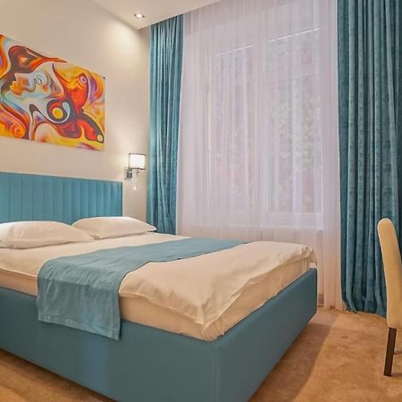 Zoom Rooms Braşov Extérieur photo
