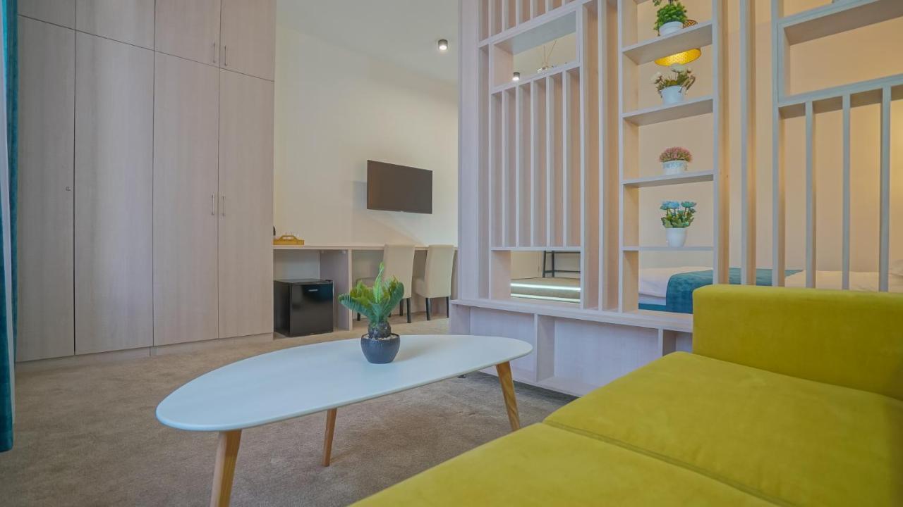 Zoom Rooms Braşov Extérieur photo