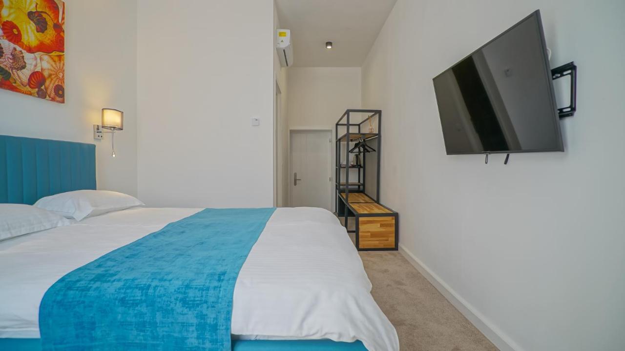 Zoom Rooms Braşov Extérieur photo